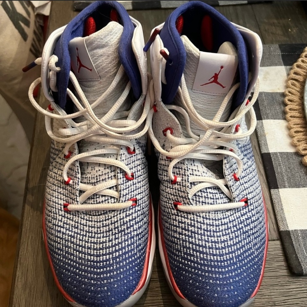 Air Jordan's ... no box ... my son barely wore .. too small ... sold as is.